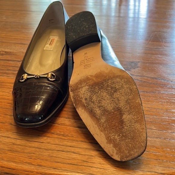 TALBOTS Brown leather shoes Size 10 N. Italian leather one and 1/4 inch heel - Picture 6 of 7